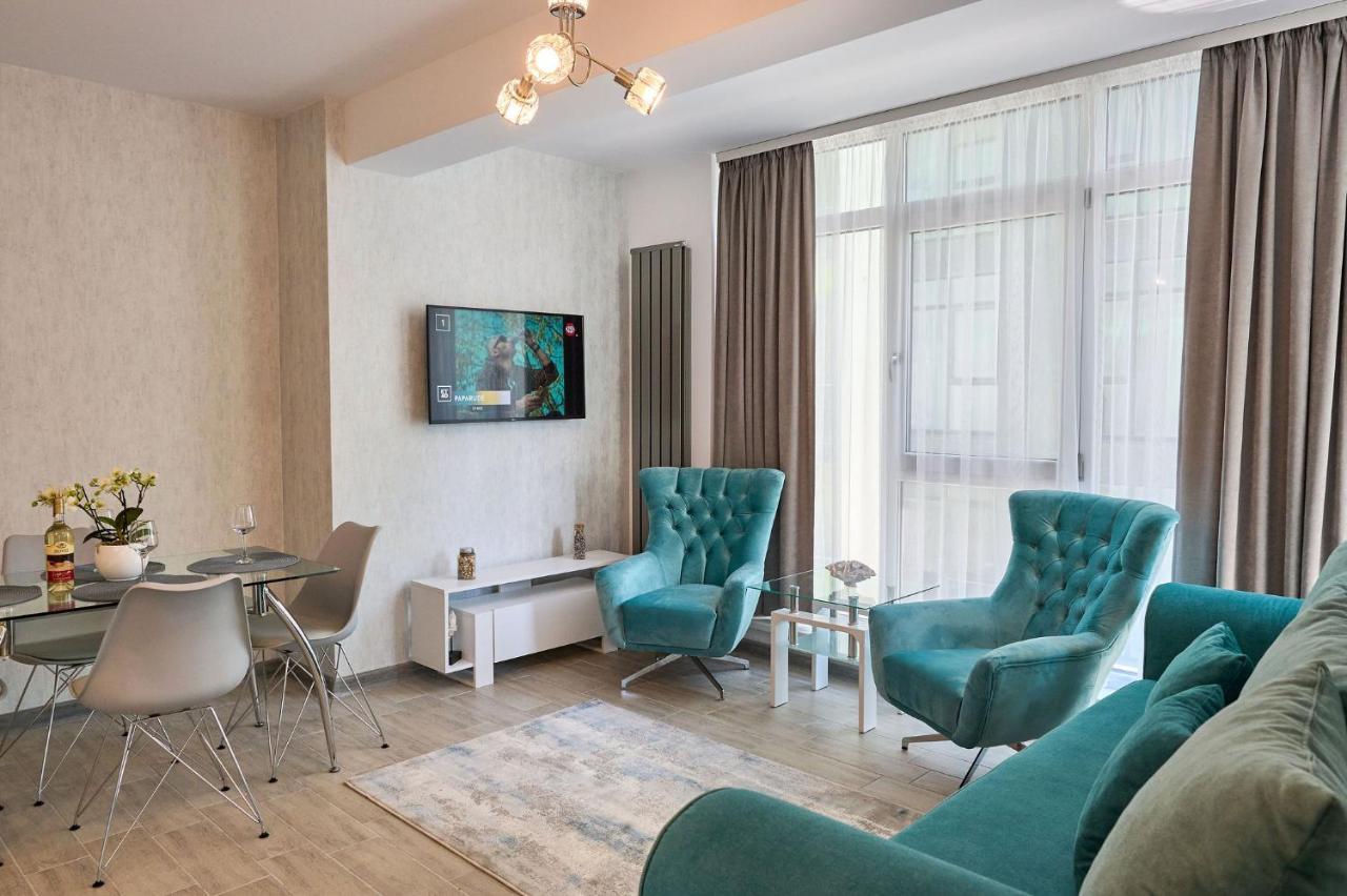 Seastar Apartment - Spa N Pools Beach Resort Mamaia Exterior foto